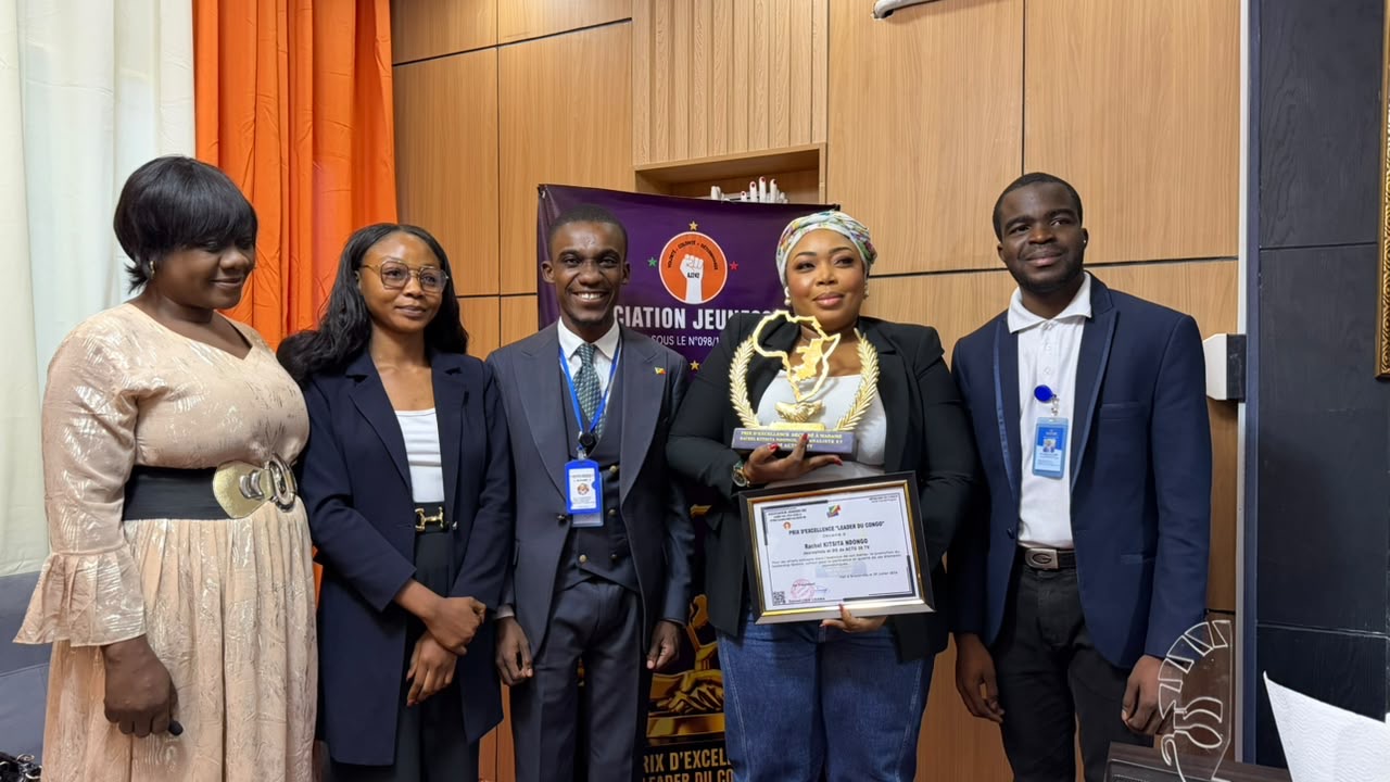Brazzaville  : Rachel Kitsita distinguée par le Prix d’Excellence Leader du Congo