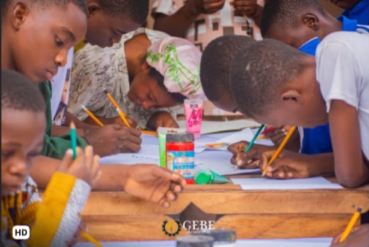 Culture : Restitution finale du projet « Un mois, un orphelinat » à Kinshasa