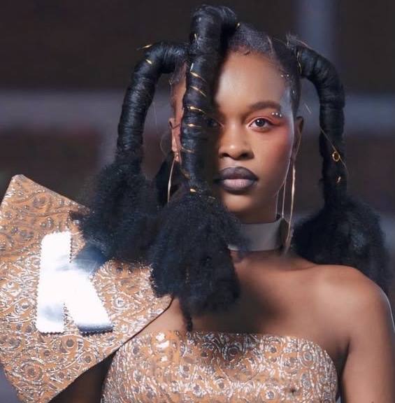Mode|Faso Talent d'Or :  Murielle Kahindo porte le drapeau de la RDCongo au Burkina Faso