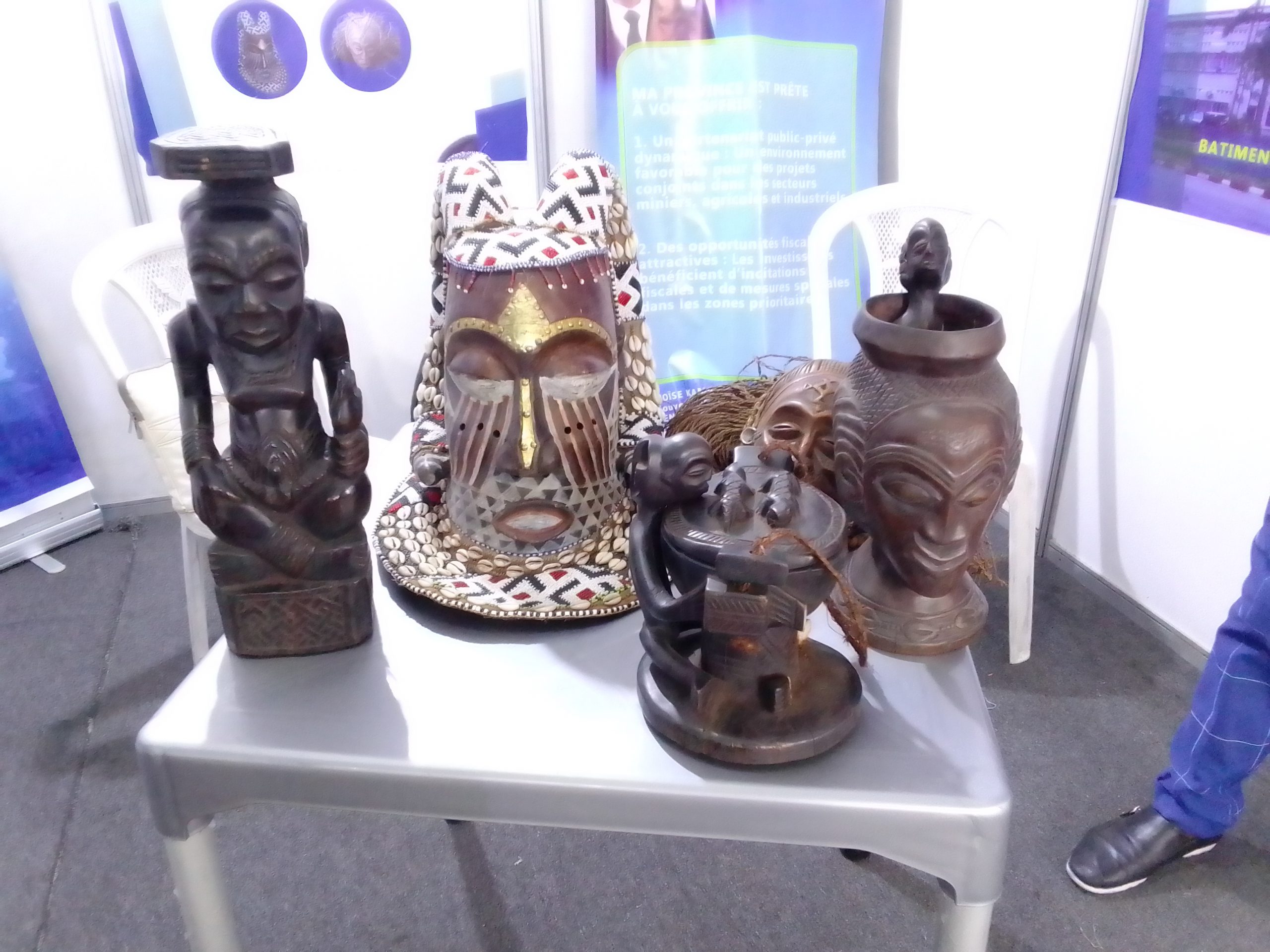 Semaine congolaise du Tourisme : Trois statuettes sur les francs congolais et d’autres potentiels du Kasaï central à découvrir !