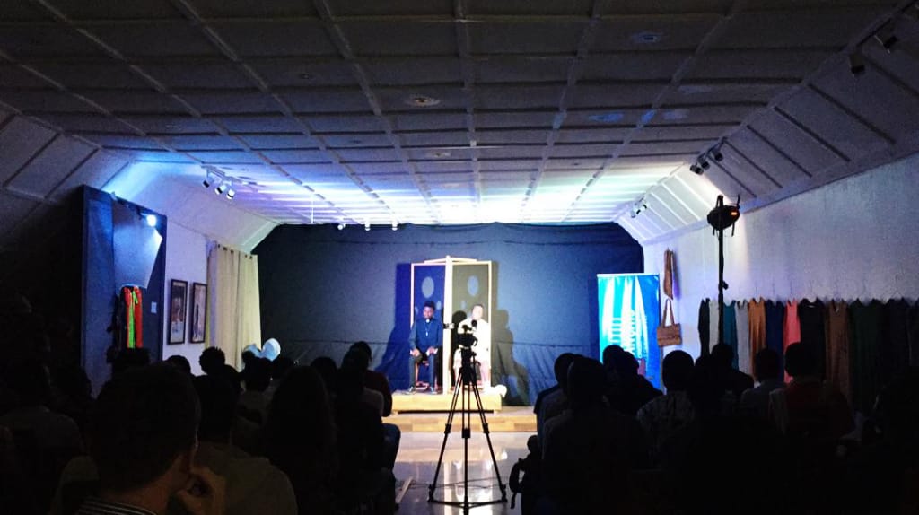 « Atelophobia», le slam rejoint le théâtre pour prêcher l’amour en soi