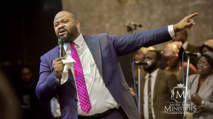 Gospel : Voici le répertoire de Moïse Mbiye au Stade des Martyrs !