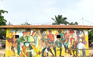 De Nkumba à Rumba : Une fresque gigantesque de Maître Diki Songele désormais sur le boulevard Lumumba ! 