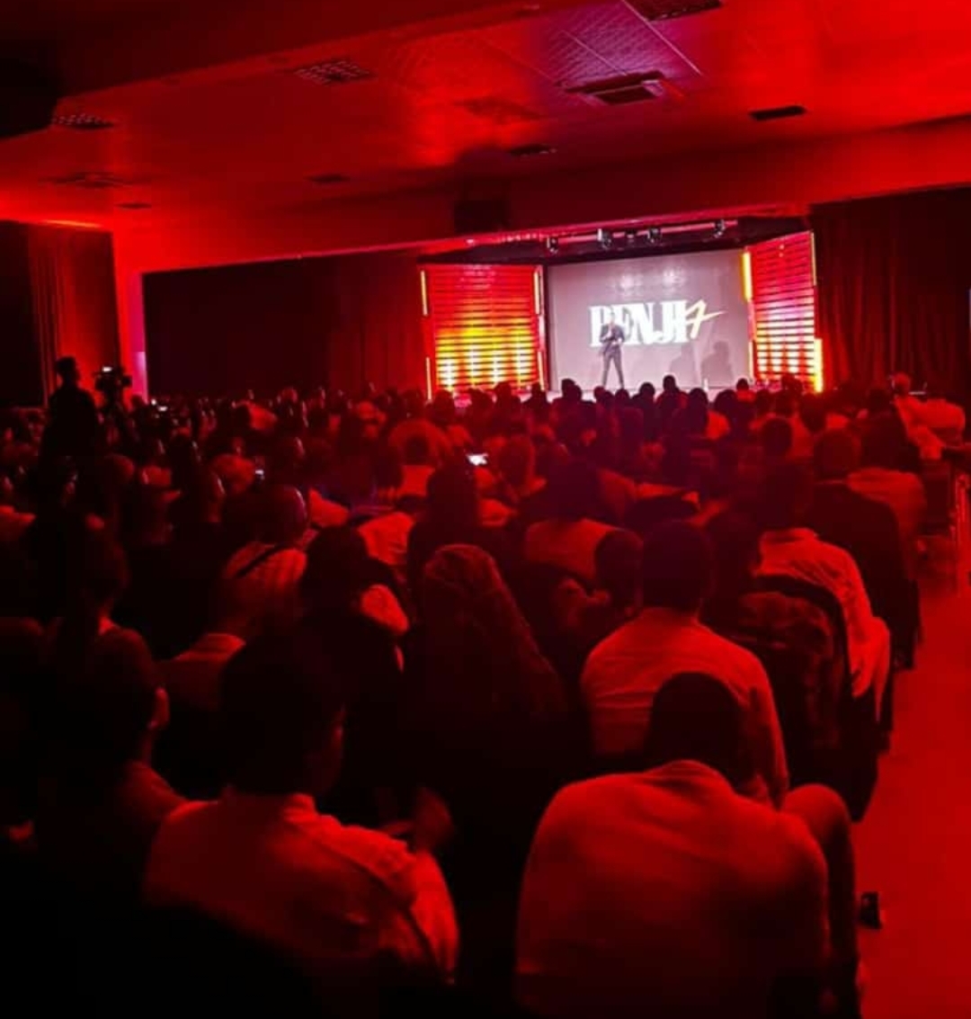 Humour : Benji4, Carton plein pour son double spectacle au Showbuzz !