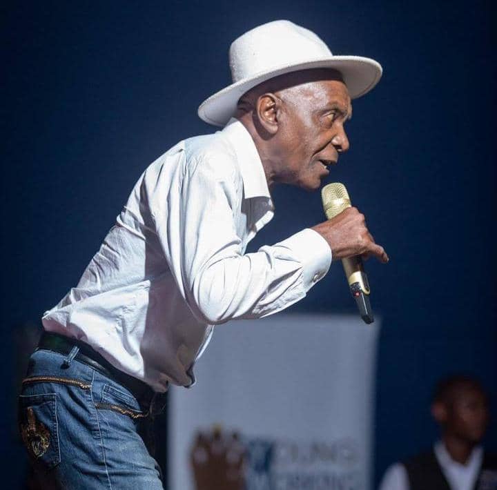 Haut Katanga : Le slameur – blogueur Jean Chrysostome Tshibanda n’est plus !