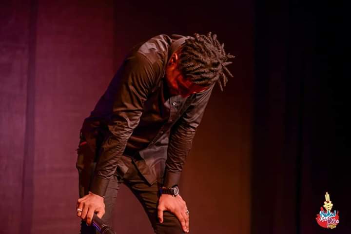 La Halle Comedy Club, spectacle d’humour !