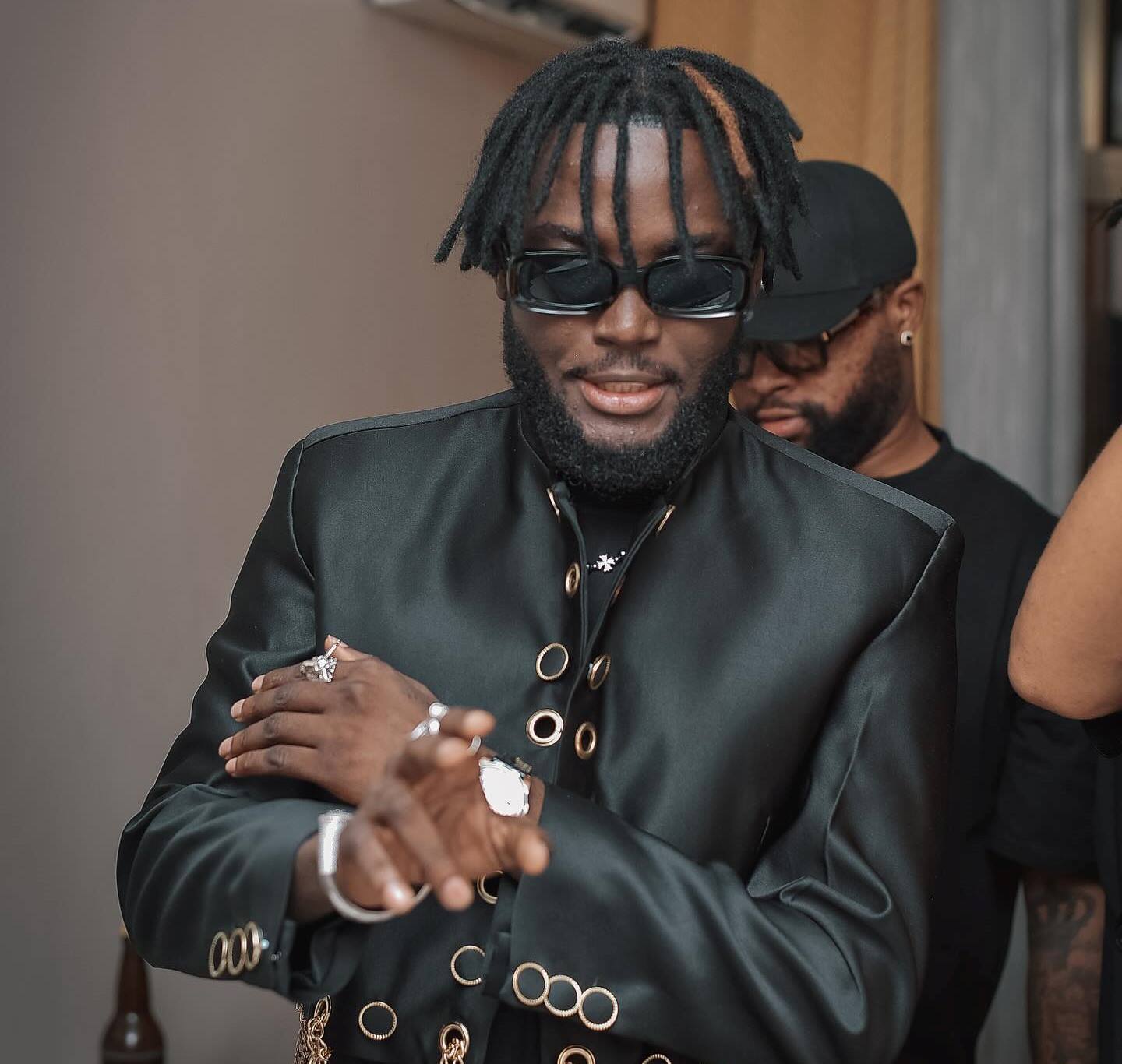 Musique : L’artiste Samarino « Sama Baby » à la conquête de l’Espace Shengen