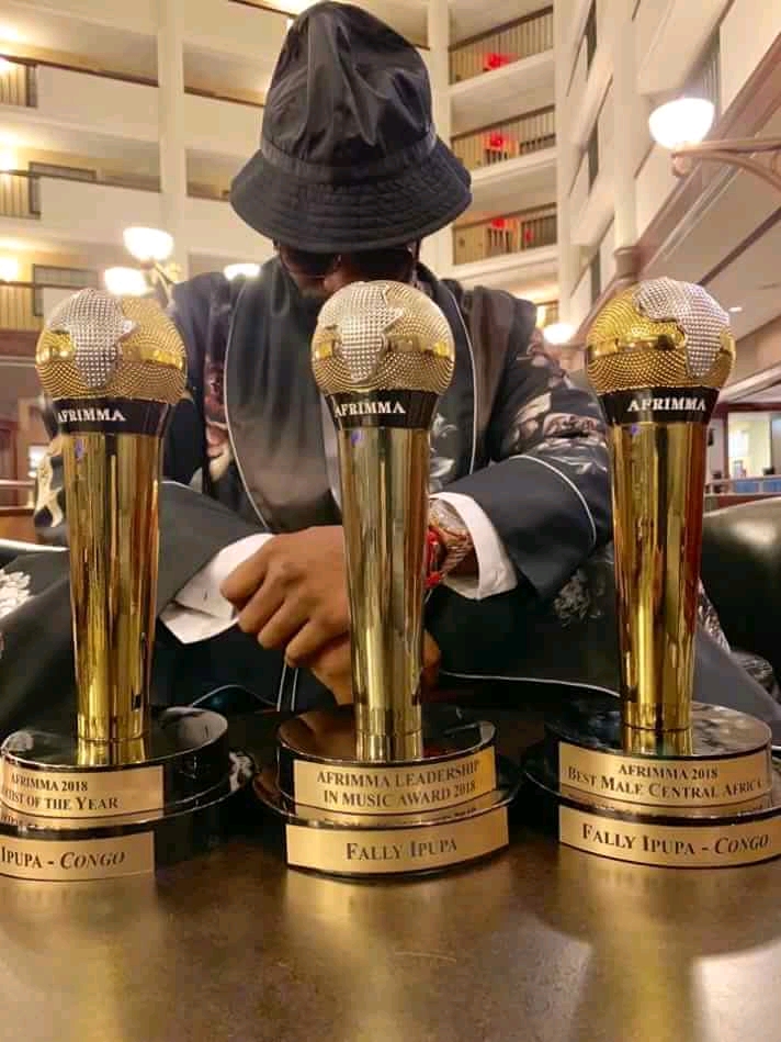 Fally Ipupa remporte trois trophées à l’Afrimma !