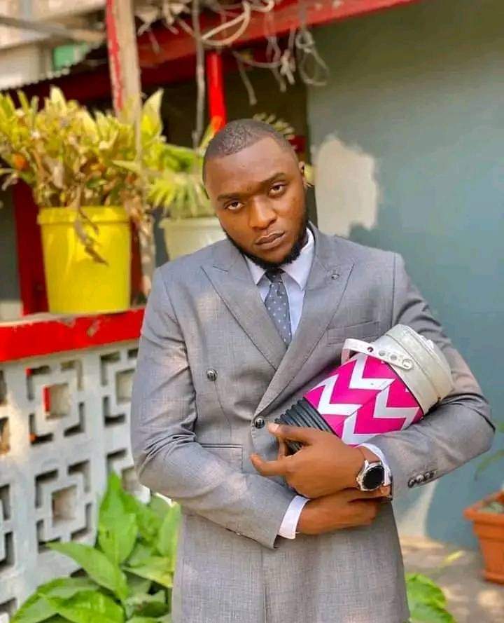 Le Web-humoriste Junior Nkole libéré !