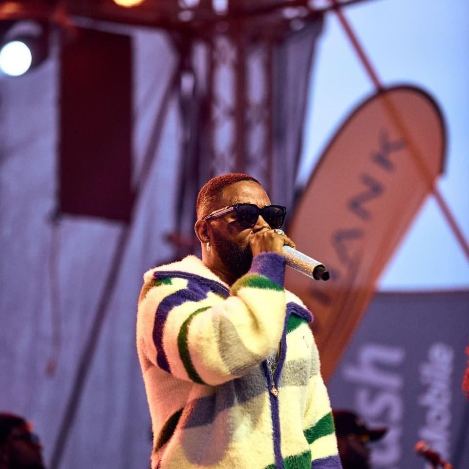 Concert à Paris défense Arena: L’artiste Ferre Gola se remet à la justice pour dénoncer une décision unilatérale