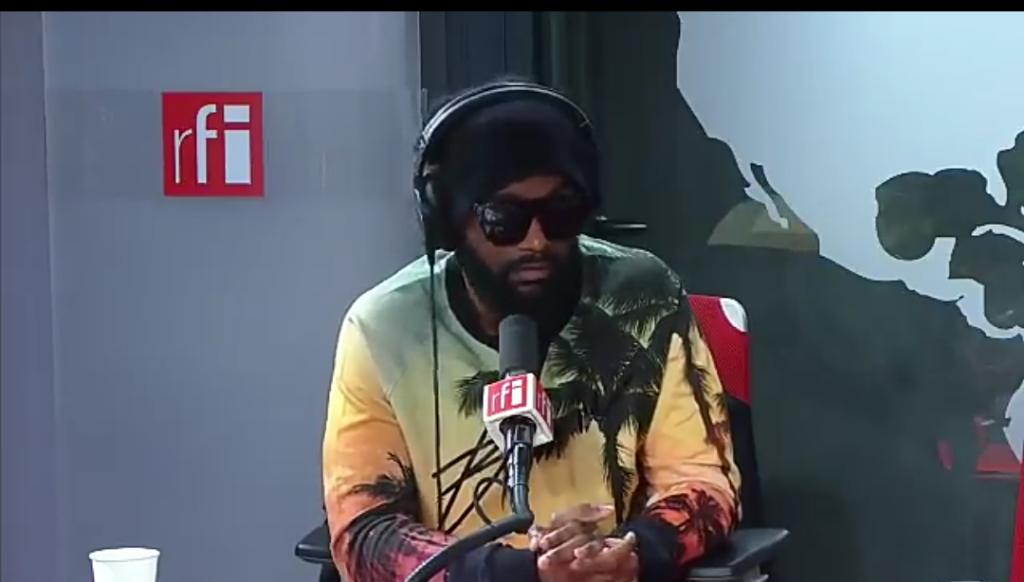 Sur RFI, Fally Ipupa ouvre ses bras aux talents musicaux de l’Est de la RDC