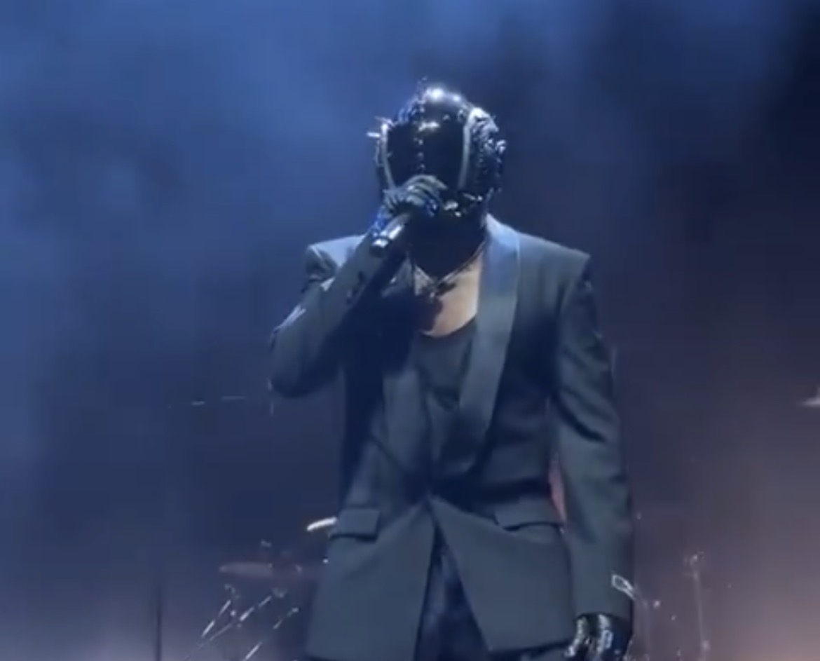 Ferre Gola à l’Accor Arena : la rumba futuriste !