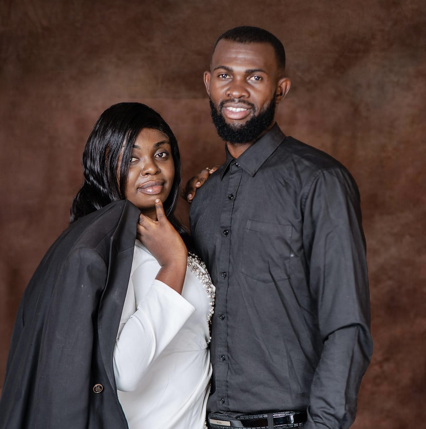 Nécro: Un humoriste congolais perd sa femme moins d’une semaine après le mariage