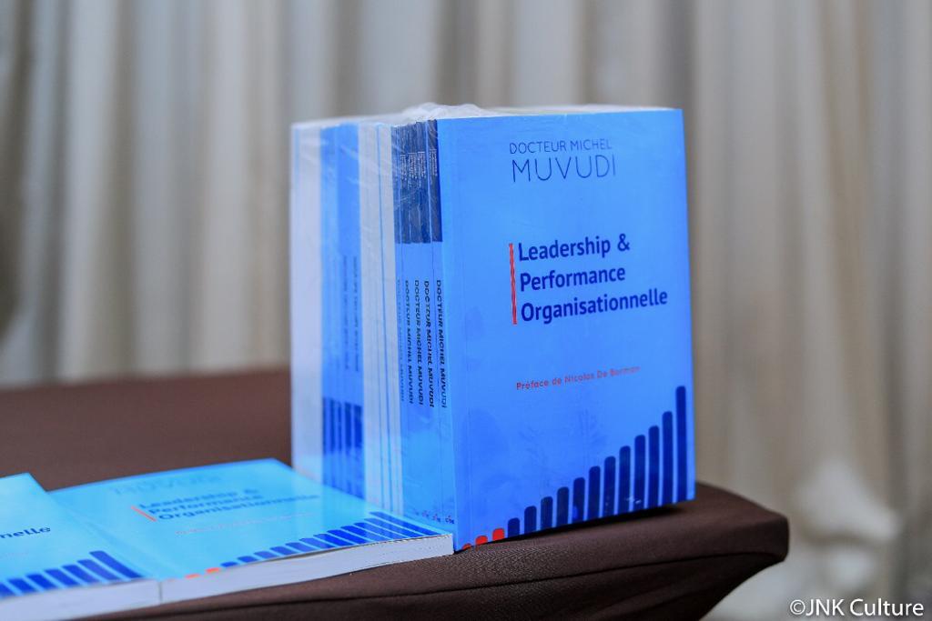 Vient de paraitre : « Leadership et performance organisationnelle », de Michel Muvudi