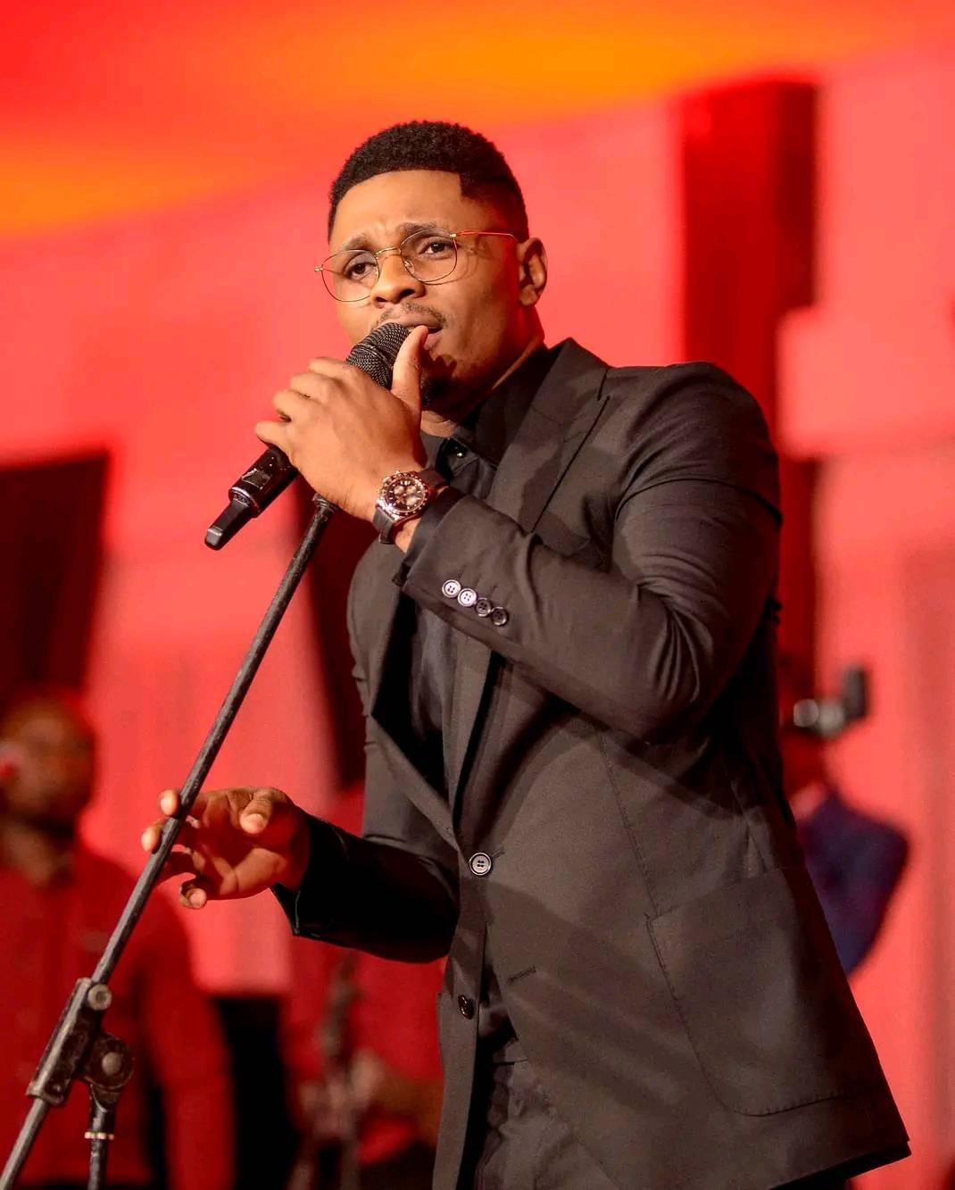 Musique urbaine : L’artiste Gally Garvey  « signe » le Stade Tata Raphael