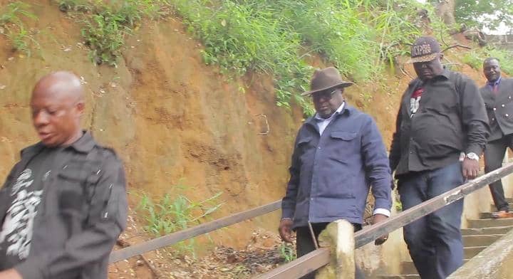 En mission à Muanda : le ministre Didier M’Pambia passe en revue les causes de la mort d’un jeune à la plage