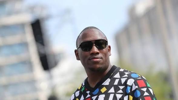 Barrages intercontinentaux | RDC – Jamaïque : l’artiste Mokobé apporte son soutien aux Léopards