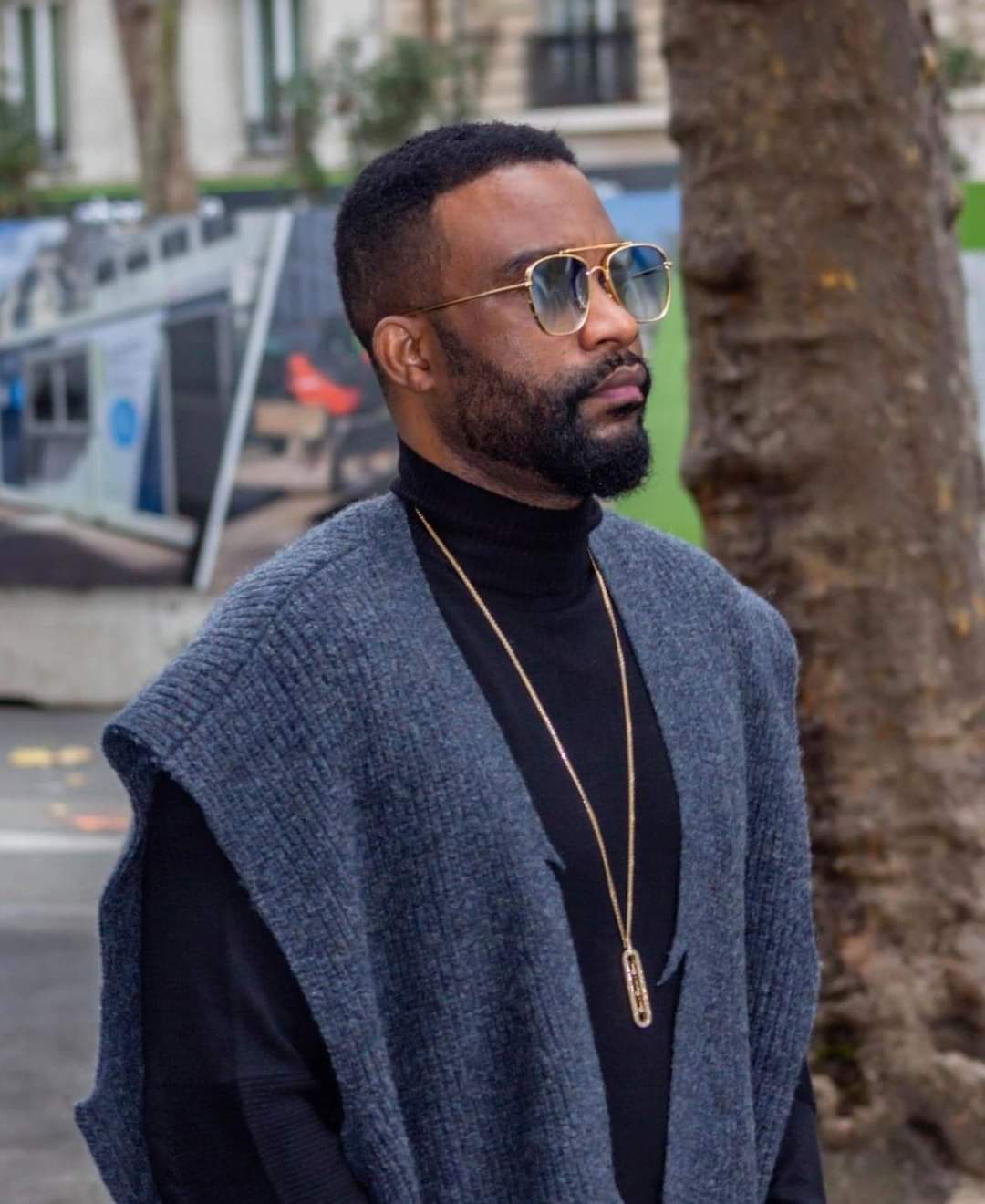 Procès Fally Ipupa VS Gauthier Sey: Le tribunal accorde 14 jours au journaliste pour apporter des preuves !
