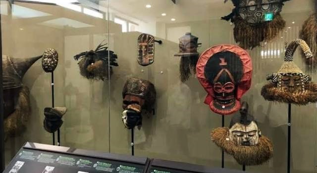 « L’art ethnique du Congo est une écriture propre à la tradition congolaise »