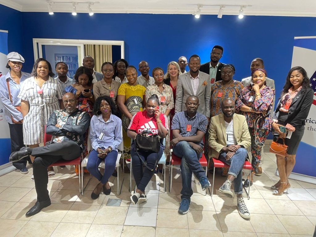 USA: Des journalistes congolais participent à un webinaire sur le fact-checking