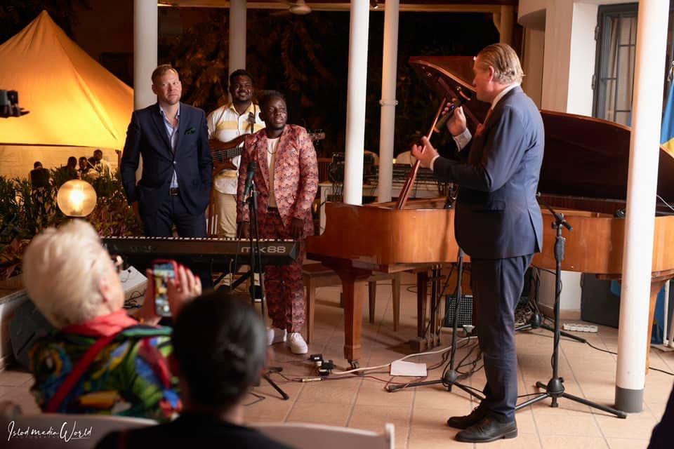 Échange culturel Suède-RDCongo: L’Ambassadeur Henric Rasbant promet de renforcer la collaboration entre les artistes deux pays ! 