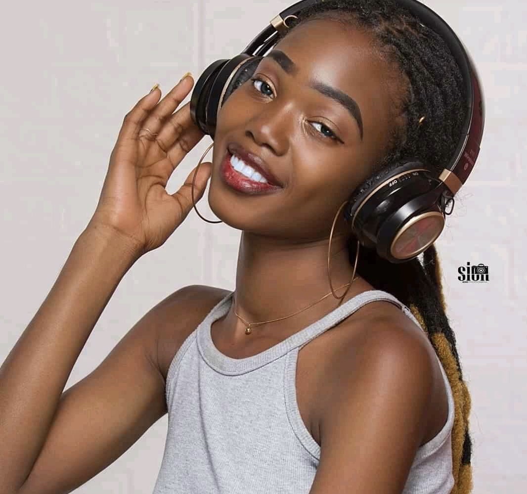 Kongo Central : Soriana Maxuelle, une étoile de la musique à Mbanza-Ngungu