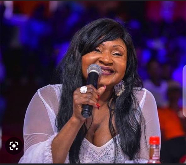 Musique  : La chanteuse Mbilia Bel en concert à l’hôtel Memling