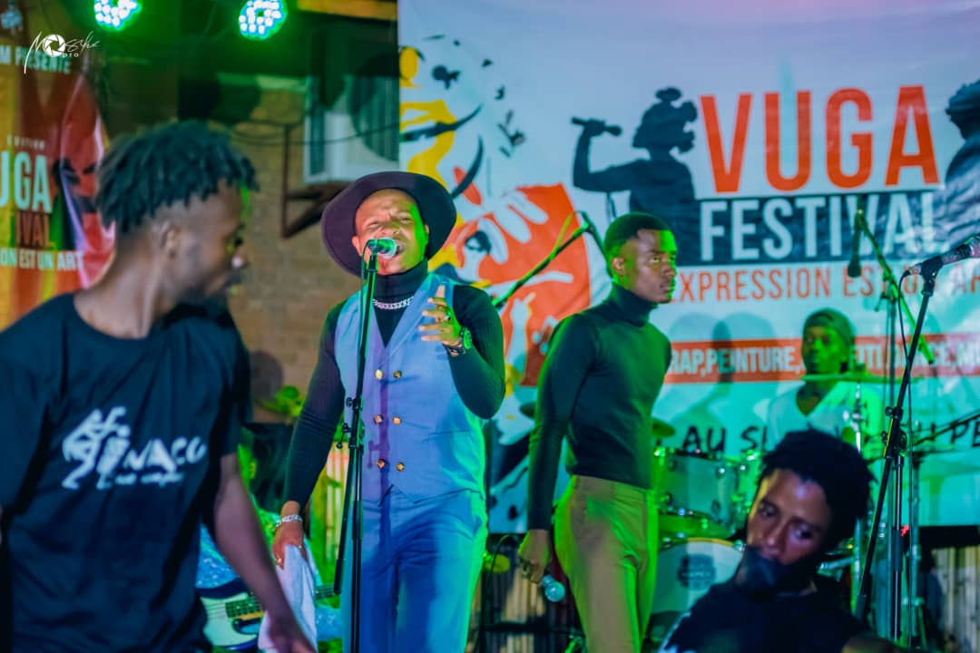 Slam-poésie : Le griot Serge s’exprime dans « Shauku »