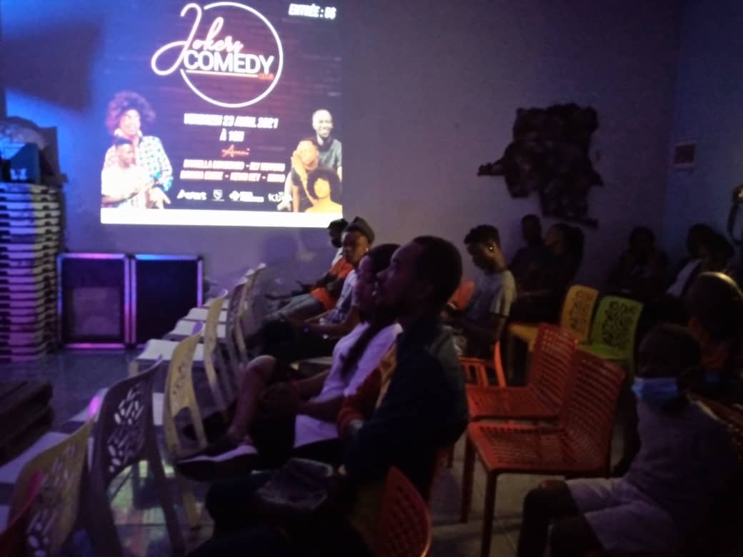 «Jokers Comedy Club», scène ouverte des jeunes humoristes