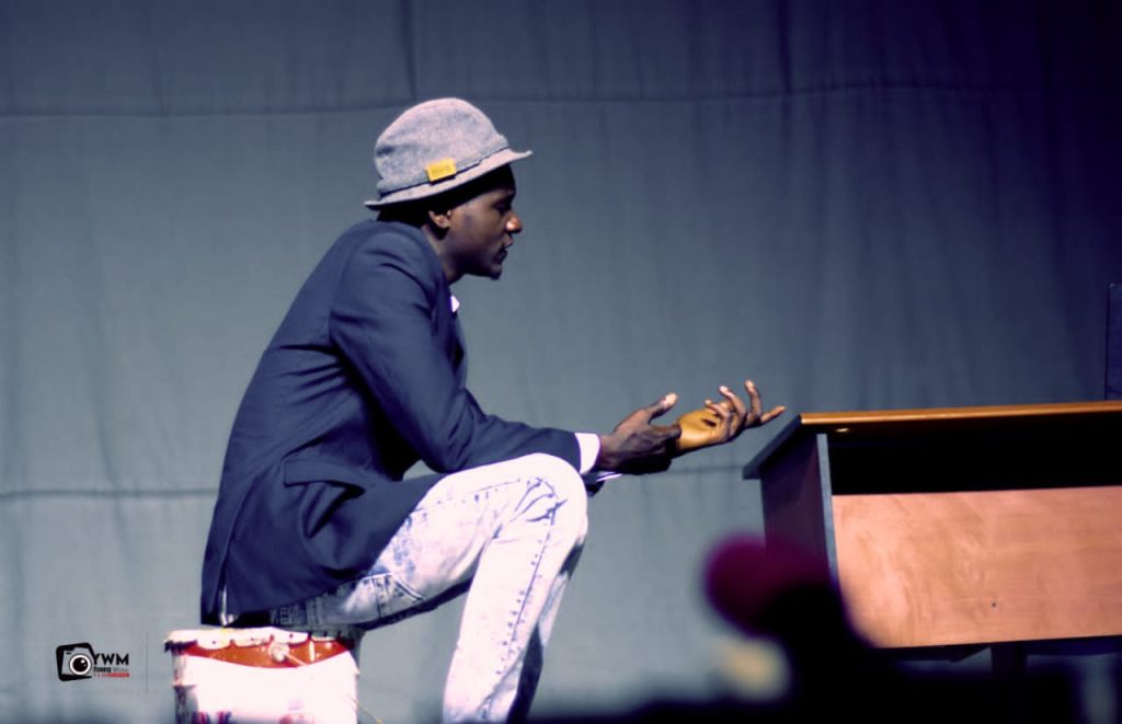 Kisangani: “Stylo qui pleure”, le spectacle du poète Bila Daniel à l’Espace Culturel Ngoma