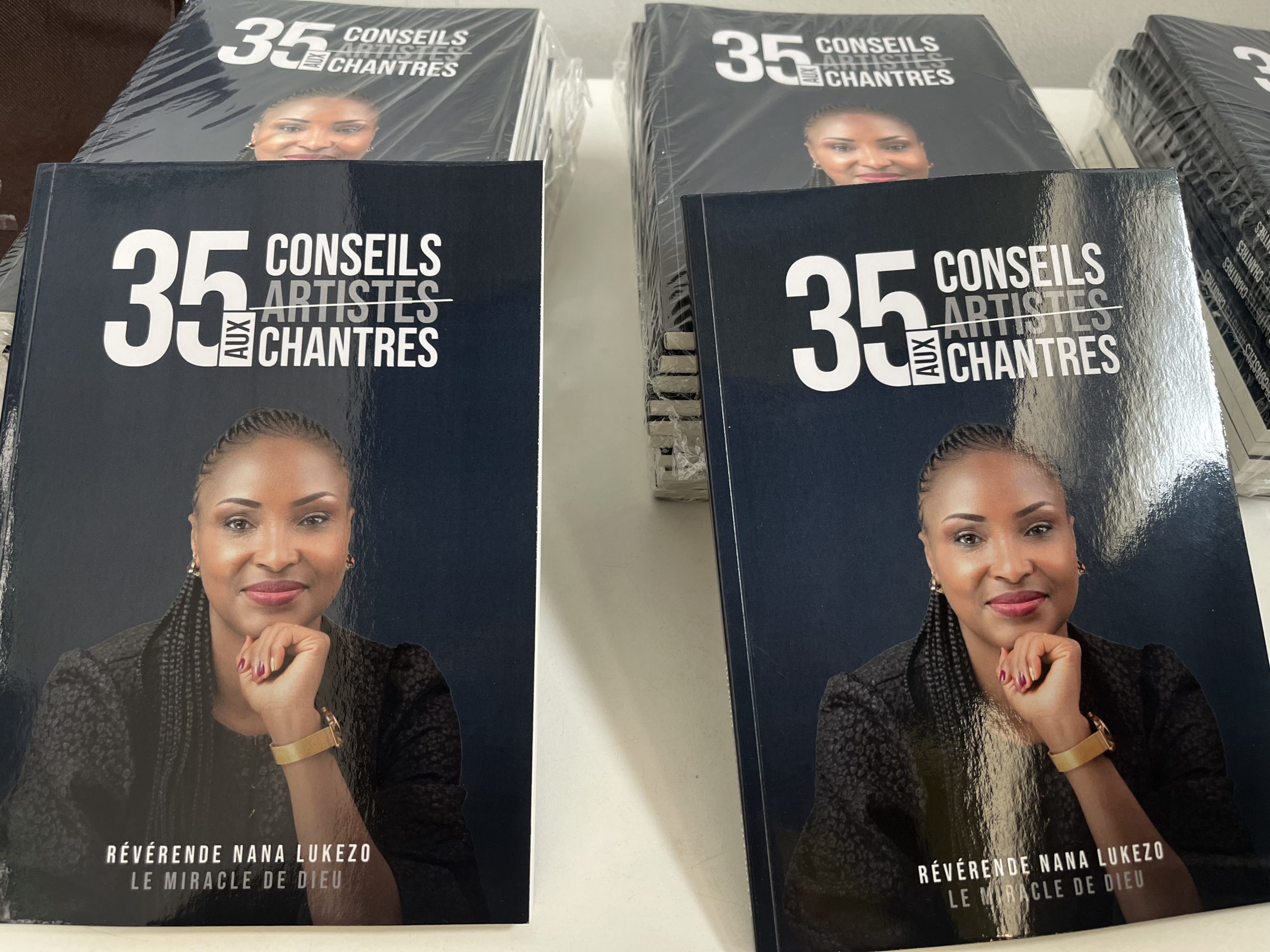 Vient de paraître : « 35 conseils aux artistes chantres » de Nana Lukezo