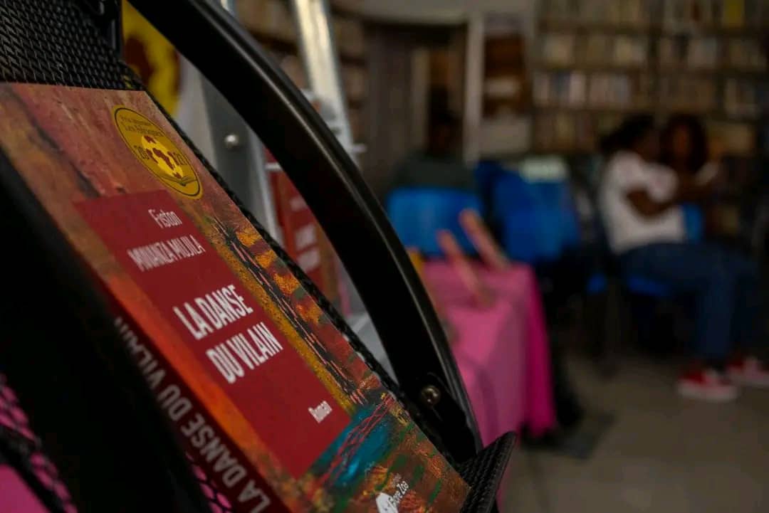 « Danse du Vilain » : L’ouvrage de Fiston Mwanza Mujila au centre des échanges à Limete