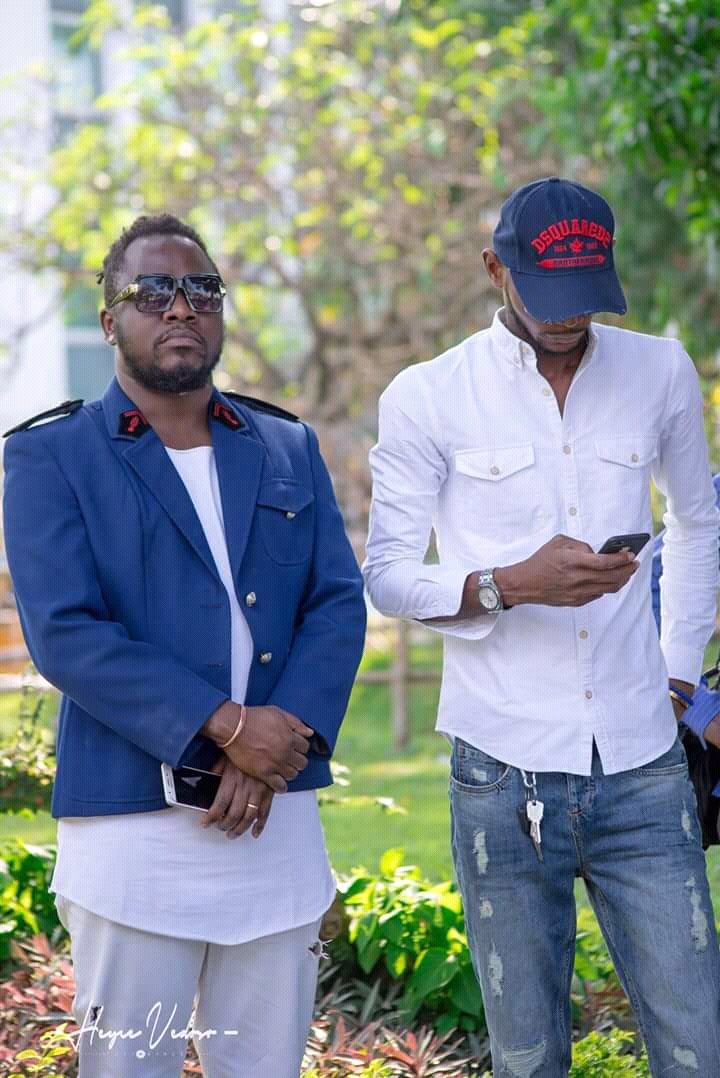 Des DJs chantent Amaroula !