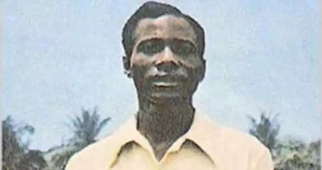 Une vedette, une chanson: Adou Elenga,  » Ata ndele »