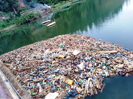 Environnement : Des actes « irresponsables » détruisent  l’écosystème du lac Kivu au Sud-Kivu