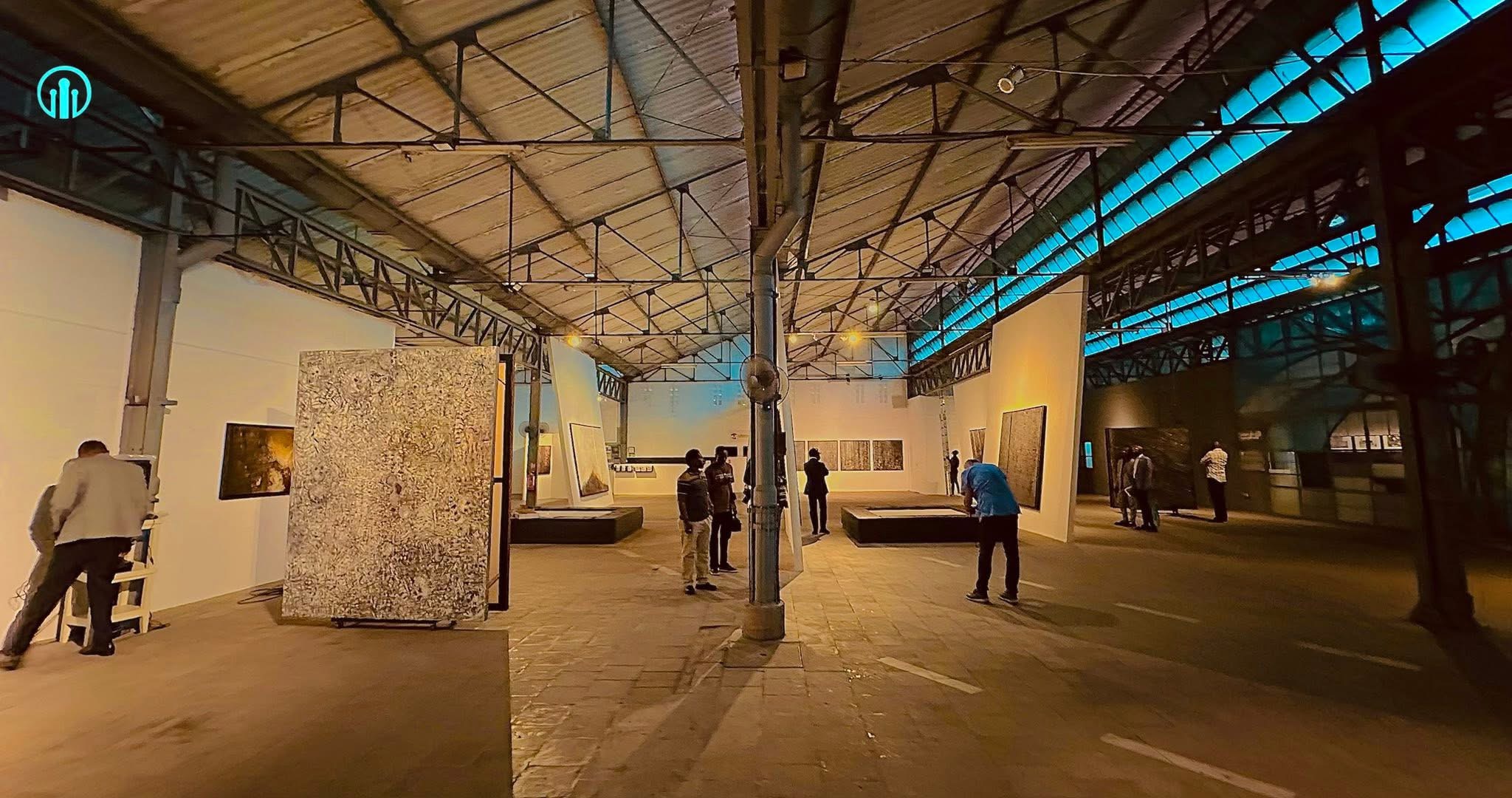 Kinshasa : L’expo « Abstraire » du peintre Henri Kalama ouverte au Texas Bilembo