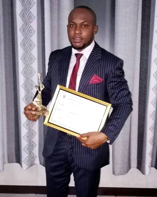 Cinéma : L’acteur Moyindo Mpongo récompensé par Maï-Ndombe news Awards