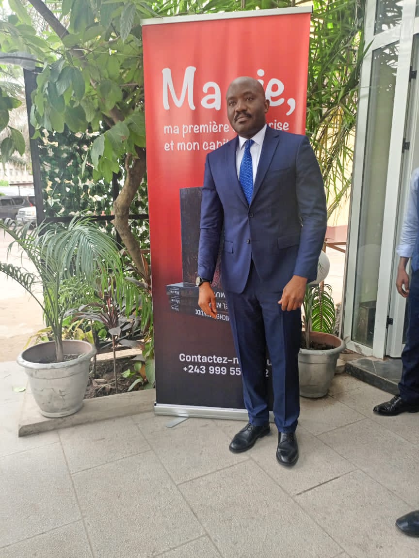 Littérature : « Ma vie, ma première entreprise et mon capital » de Michel Muvudi, porté sur fonts baptismaux