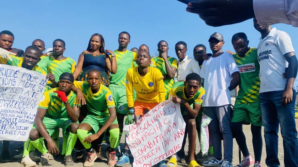 Nord-Kivu : Jeunes déplacés et Communauté d’accueil resserrent les liens sur un terrain de football !