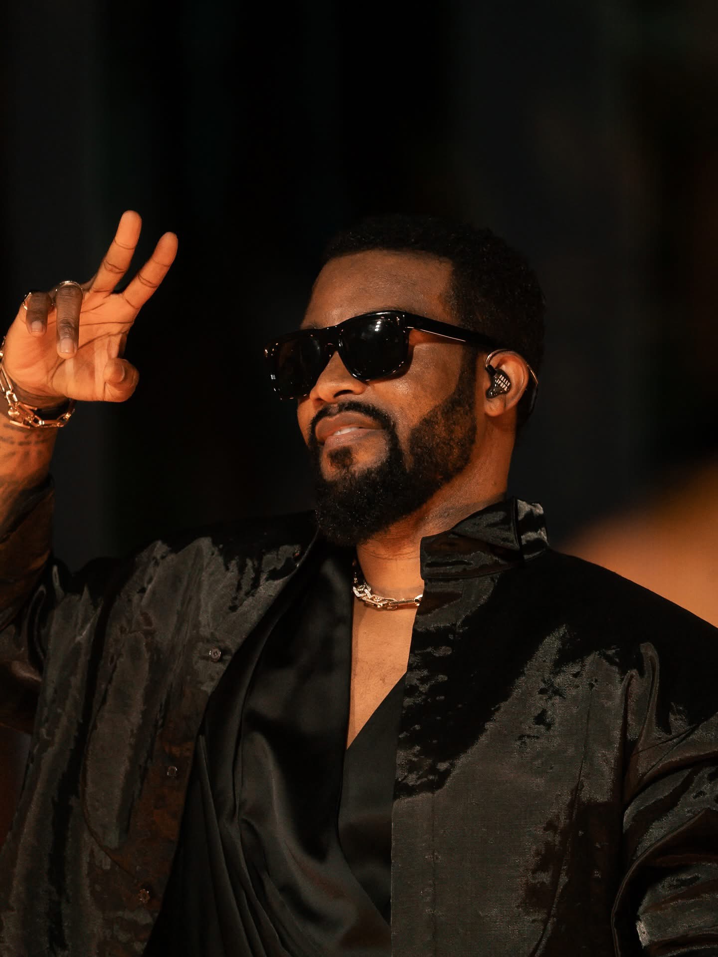 Stade de France : Fally Ipupa sera décoré par le Président de la République ! 
