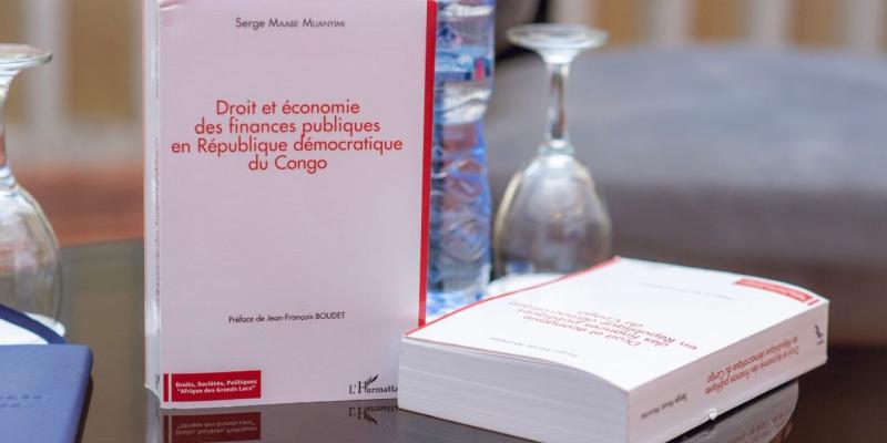 Vient de paraître :  « Droit et économie des finances publiques en RDC » de Serge Maabe porté sur les fonts baptismaux