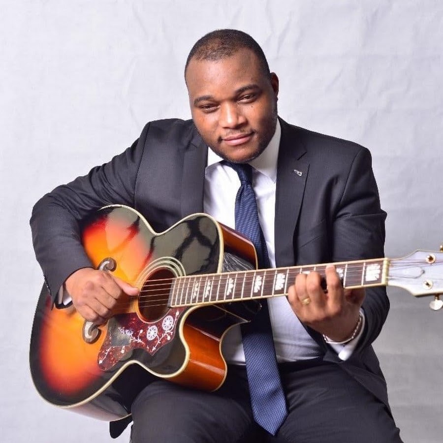 Gospel : 20 ans après, Henry Papa Mulaja revient sur son départ du groupe « Adorons l’Eternel»