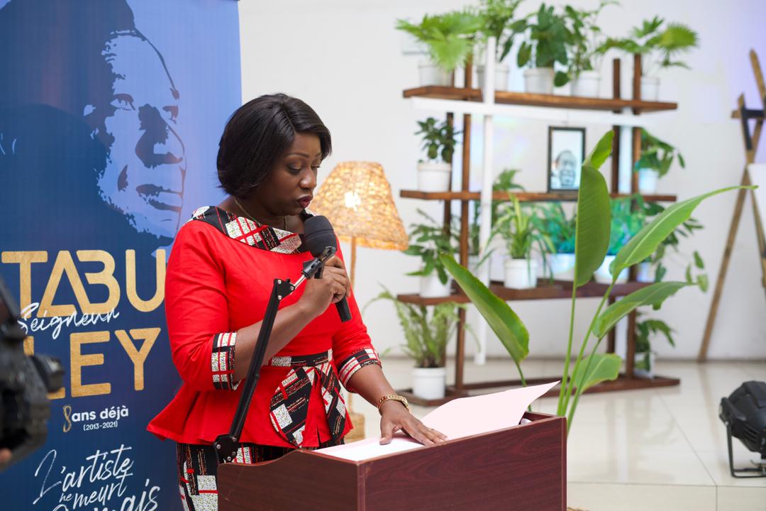 « Tabu Ley est un patrimoine national, sa voix est la voie de la lumière intemporelle » (Yvettes Tabu)