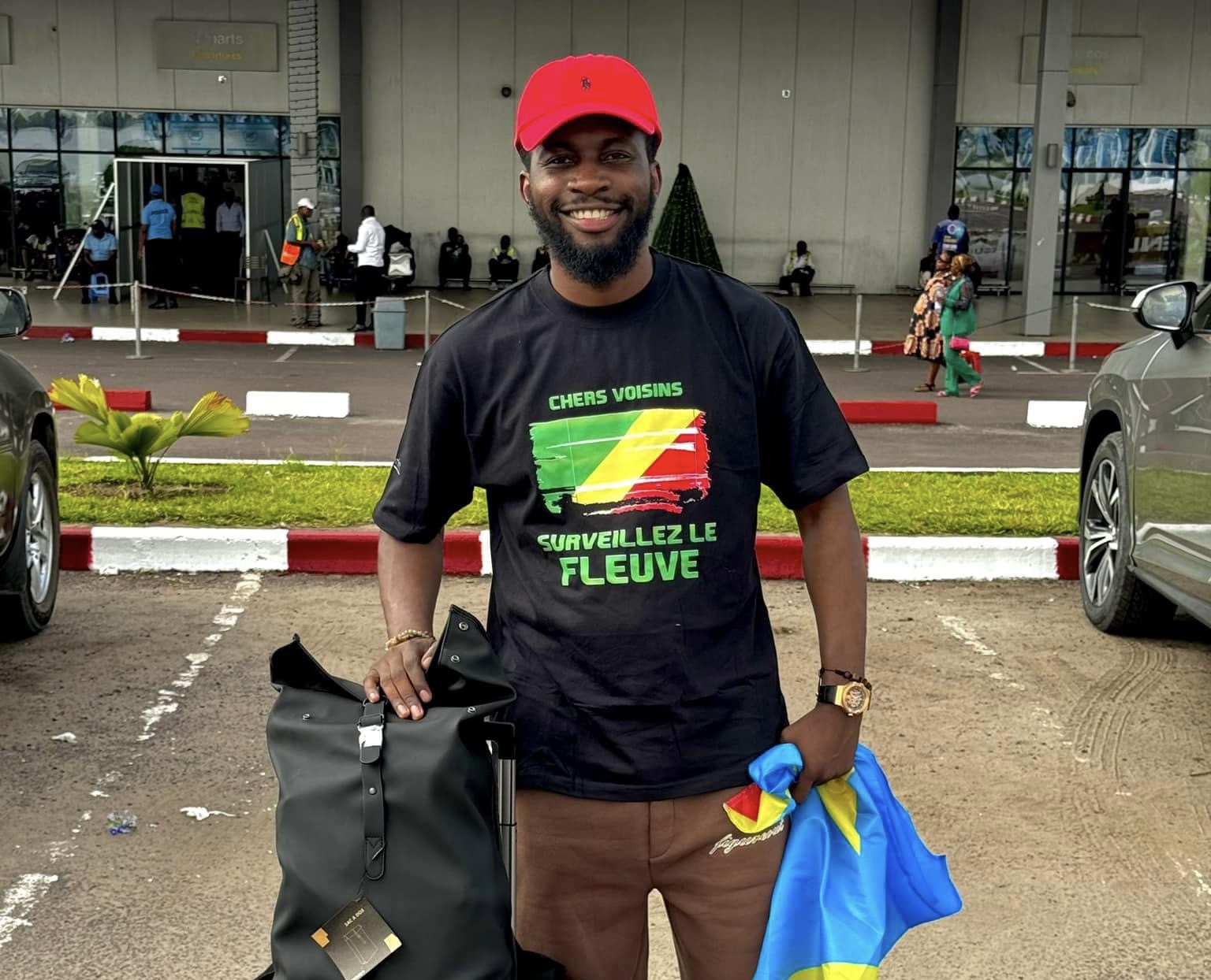 Humour : « Je vais vous expliquer », l’humoriste Herman Amisi à l’assaut du Centre financier de Kinshasa !