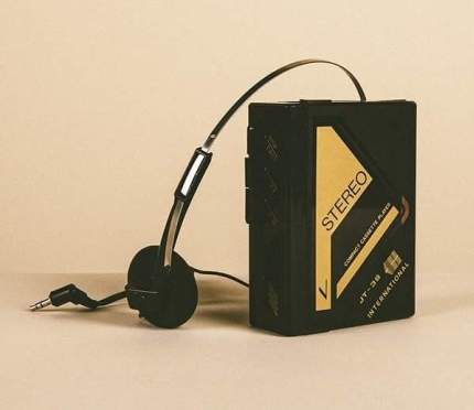 « les États africains devraient savoir (…) la musique est un minerai sonore coté en bourse »