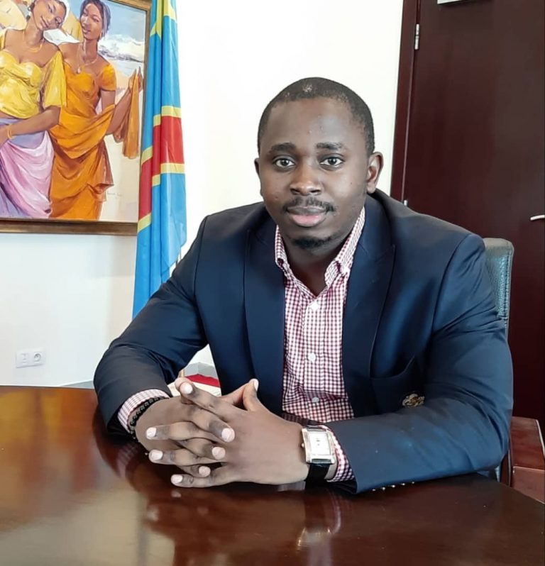 « La plume est l’interprète de l’âme », (Kevin Ibongya)