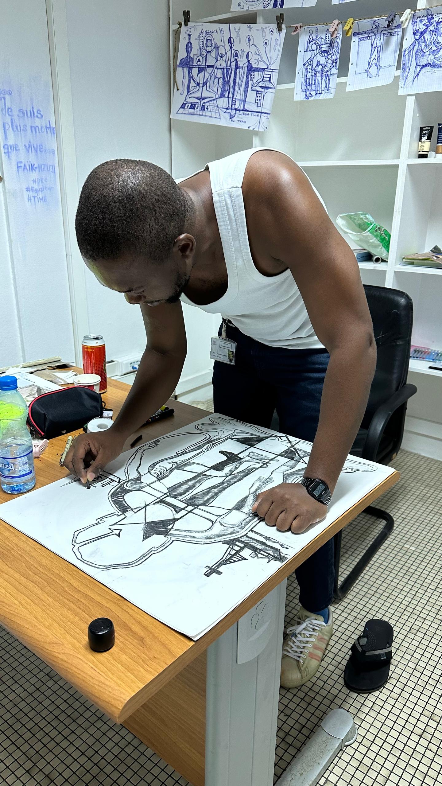 Exposition au Gabon : Rodrigo Gukwikila note une “cote positive”